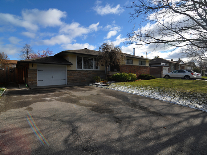 EXCLUSIVE LISTING – Great Investment Opportunity Whitby – SOLD!!